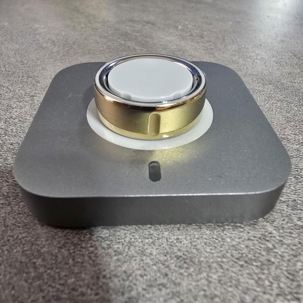 Oura Ring Gen 4 - Gold, Size 8