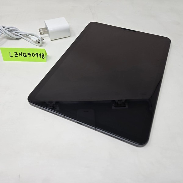 Apple iPad Air 5th Gen - Unlocked, 256 GB, Gray, A2589