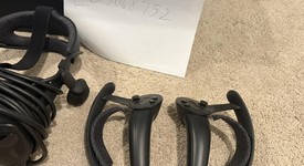 Good
													Valve Index, photo 2 of 3