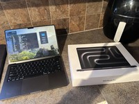 MacBook Pro Late 2023 (M3) - 14"