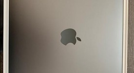 Mint
													MacBook Pro 2018 (With Touch Bar) - 13" - I5, Gray, 256 GB, 8 GB, photo 5 of 9
