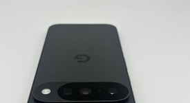 Mint
													Google Pixel 10 - T-Mobile, Obsidian, 128 GB, GLBW0, photo 4 of 8