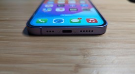 Good
													Apple iPhone 12 - Unlocked, Purple, 64 GB, A2172, photo 3 of 13