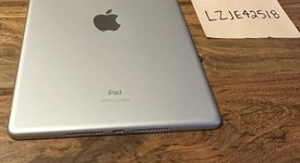 Good
													Apple iPad 9th Gen - Verizon, Silver, 256 GB, A2603, photo 5 of 7