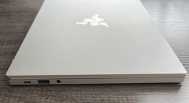 Mint
													Razer Book 13" 2020 - I7, White, 512 GB, 16 GB, photo 5 of 8