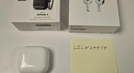 Used
													Apple AirPods 4th Gen - Standard, photo 1 of 4