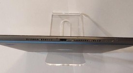 Good
													Apple iPad 9th Gen - Unlocked, Gray, 64 GB, A2603, photo 1 of 4