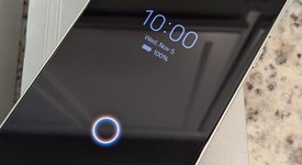 Mint
													Oppo Find X9 Pro - Unlocked Non-US, Silk White, 512 GB, 16 GB, photo 3 of 7