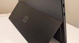 Mint
													Microsoft Surface Pro 11 - Black, 256 GB, 16 GB, photo 4 of 12