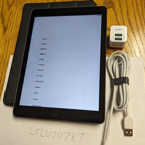 Apple iPad Air - Wi-Fi, 16 GB, Gray