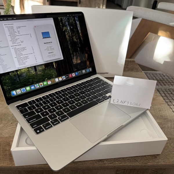 MacBook Air 2025 (M4) - 13 inch - 256 GB, Silver, 16 GB, Apple M4