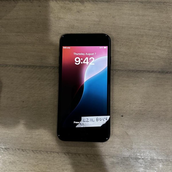 Apple iPhone SE 3rd Gen 2022 - Unlocked, 64 GB, Midnight, A2595