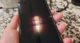 Good
													Motorola Razr Plus (2024) - Unlocked, Peach, 256 GB, 12 GB, photo 3 of 7