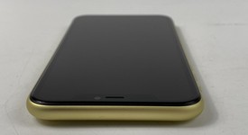 Good
													Apple iPhone 11 - AT&T, Yellow, 128 GB, A2111, photo 4 of 7
