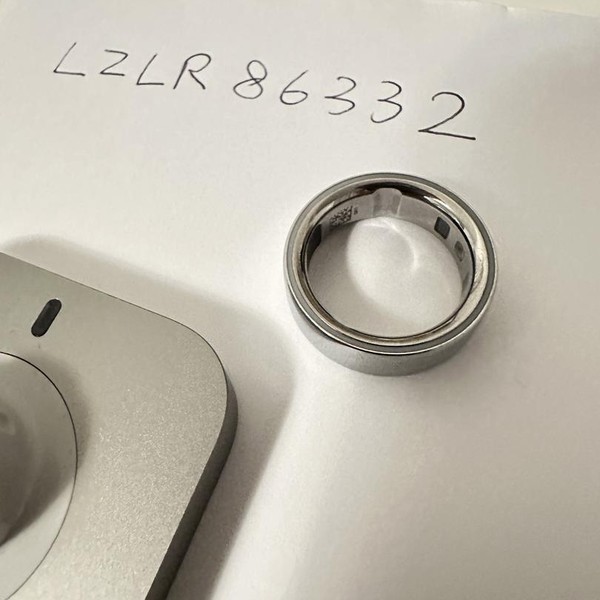 Oura Ring Gen 4 - Silver, Size 9