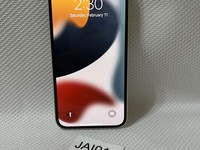 Apple iPhone 13