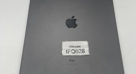Good
													Apple iPad Pro 12.9" 3rd Gen 2018 - Wi-Fi, Gray, 64 GB, A1876, photo 4 of 9