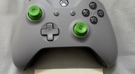 Fair
													Xbox One S (2016) - White, 500 GB, photo 2 of 8