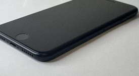 Good
													Apple iPhone SE 2nd Gen 2020 - Unlocked, Black, 64 GB, A2275, photo 4 of 8