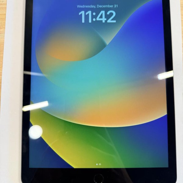 Apple iPad 9th Gen - Unlocked, 64 GB, Gray, A2603