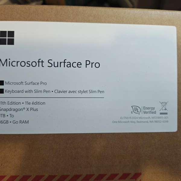 Microsoft Surface Pro 11 - 512 GB, Black, 16 GB, Snapdragon X Plus