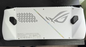 Mint
													Asus ROG Ally 7" - Z1 Extreme, White, 512 GB, 16 GB, Ryzen Z1 Extreme, photo 3 of 6