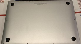 Good
													MacBook Air 2017 - 13" - I7, Silver, 128 GB, 8 GB, photo 4 of 5