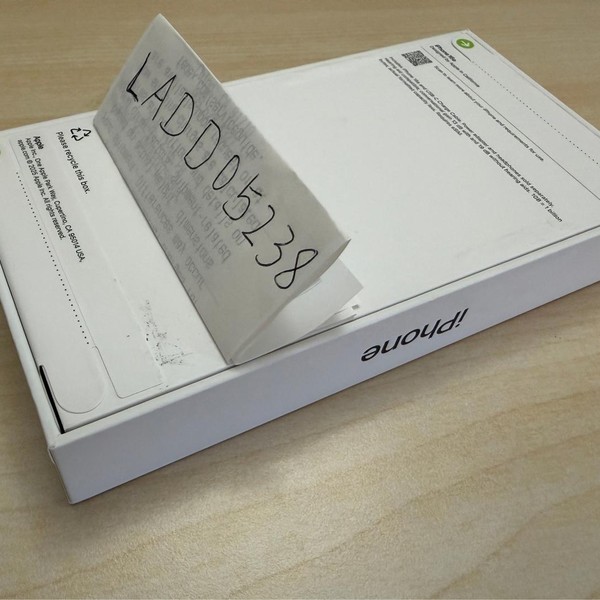 Apple iPhone 16e - Straight Talk, 128 GB, Black, A3212