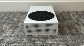 Mint
													Xbox Series S (2020) - White, 512 GB, photo 5 of 9