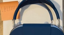 Used
													Apple AirPods Max - Sky Blue, photo 4 of 6