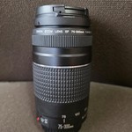 Mint Canon EF 75-300mm f/4-5.6 III