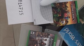 Mint
													Xbox One S (2016) - White, 1 TB, photo 1 of 6