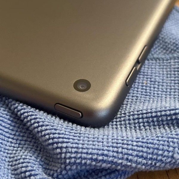 Apple iPad 8th Gen - Wi-Fi, 32 GB, Gray, A2270