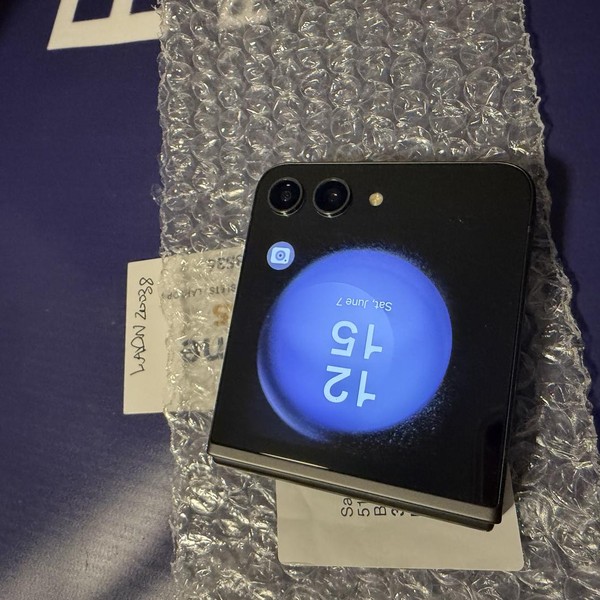 Samsung Galaxy Z Flip5 - Unlocked Non-US, 512 GB, Blue, 8 GB, SM-F731W