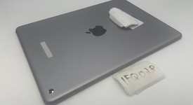 Fair
													Apple iPad 6th Gen - Wi-Fi, Gray, 128 GB, A1893, photo 4 of 4