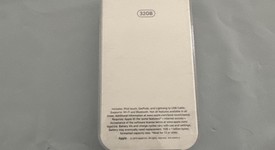 New
													Apple iPod Touch 7th Gen - Wi-Fi, Gray, 32 GB, photo 3 of 3