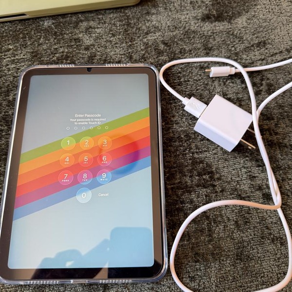 Apple iPad Mini (6th Gen) - Wi-Fi, 64 GB, Gray, A2567