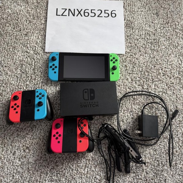 Nintendo Switch - 32 GB, Red & Blue