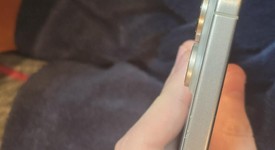 Fair
													Apple iPhone 15 Pro Max - Unlocked, Natural, 512 GB, A2849, photo 3 of 12