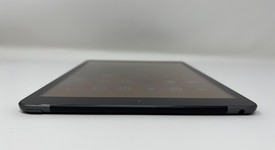 Mint
													Apple iPad 7th Gen - Unlocked, Gray, 128 GB, A2200, photo 4 of 6