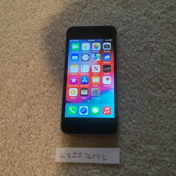 Apple iPhone SE 1st Gen 2016 - TracFone, 32 GB, Grey, A1662