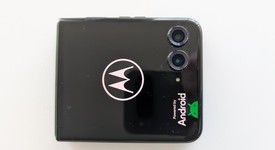 Mint
													Motorola Razr Plus (2024) - Unlocked, Green, 256 GB, 12 GB, photo 3 of 9