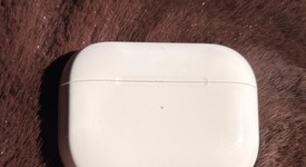 Used
													Apple AirPods Pro 2 - Lightning, photo 5 of 5