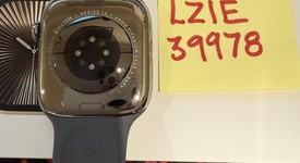 Mint
													Apple Watch Series 10 46mm - Unlocked, Natural, A3003 - Cellular, Titanium, photo 3 of 7
