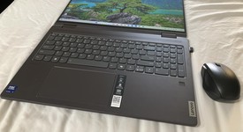 Mint
													Lenovo Yoga Laptop, photo 3 of 12