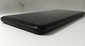 Good
													Google Pixel 2 XL - Verizon, Black, 128 GB, Verizon Edition, photo 5 of 9
