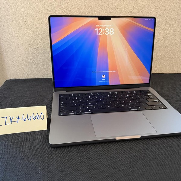 MacBook Pro 2021 - 14 inch - 512 GB, Gray, 16 GB, Apple M1 Pro 8-core