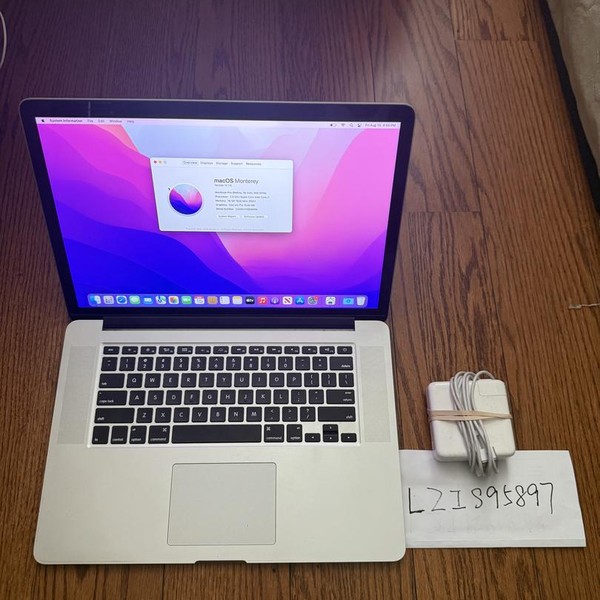 MacBook Pro 2015 (Retina) - 15 inch - 512 GB, Silver, 16 GB