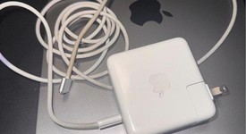 Good
													MacBook Pro 2021 - 14" - Apple M1 Pro 8-core, Silver, 512 GB, 16 GB, photo 4 of 6