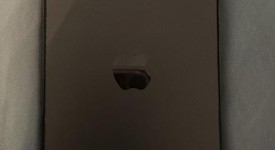 Mint
													Apple iPhone 16 Pro Max - Unlocked, Black, 256 GB, A3084, photo 5 of 11